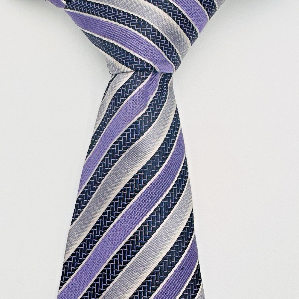 Danial Craig Silk Tie Men Extra Long 64"x3" REPP Purple‎ Silver Striped